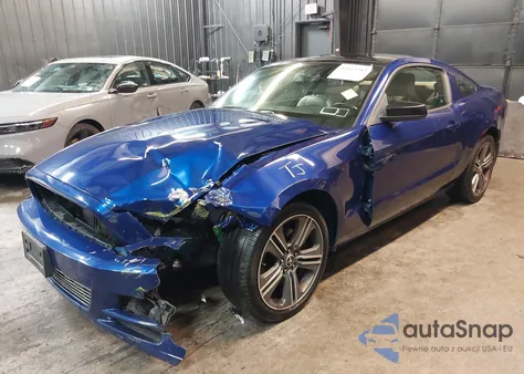 2014 Ford Mustang V6 Premium z USA, uszkodzony, nr VIN 1ZVBP8AM4E5272840